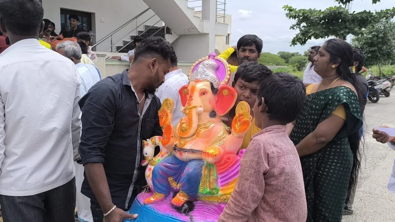 Ganesh Chaturthi : ಗಣೇಶ ಹಬ್ಬಕ್ಕೆ ಸಿದ್ಧತೆ: ಎಲ್ಲೆಡೆ ಪರಿಸರ ಪೂರಕ ಮೂರ್ತಿ ಪ್ರತಿಷ್ಠಾಪನೆ