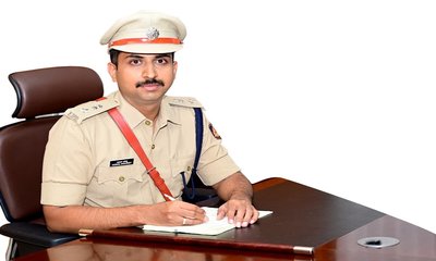 ಐವರು ಆರೋಪಿಗಳ ಬಂಧನ; 2.48 ಲಕ್ಷ ನಗದು ವಶ
