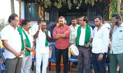 ಲೇಔಟ್ ಅಭಿವೃದ್ಧಿಪಡಿಸಿ ಜನತೆಗೆ ನೀಡಿದರೆ ೧೦ ಲಕ್ಷ ನೀಡುವೆ