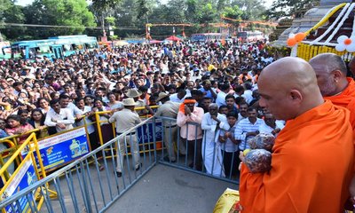 ವೀರಾಂಜನೇಯ ಸನ್ನಿಧಿಯಲ್ಲಿ ಕಡಲೇಕಾಯಿ ಪರಿಷೆಗೆ ಚುಂಚಶ್ರೀ ಚಾಲನೆ