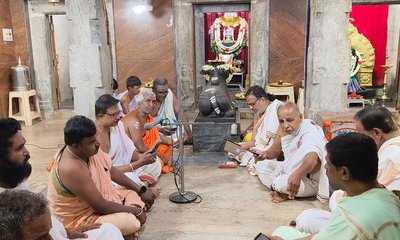 ವೇದಘೋಷ ಮೊಳಗಿದ ಶ್ರೀ ನಗರೇಶ್ವರ ಸ್ವಾಮಿ ಸನ್ನಿಧಿ