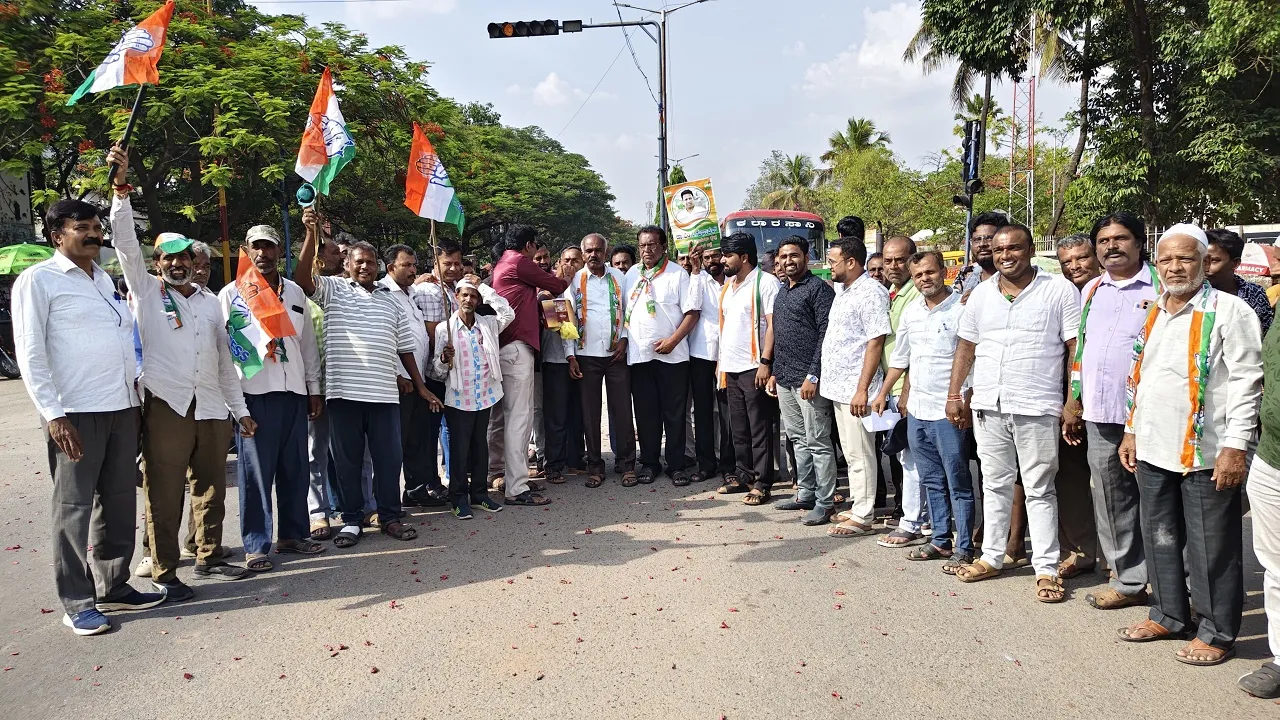 Chinthamani News: ಕಾಂಗ್ರೆಸ್ ಅಭ್ಯರ್ಥಿಗಳ ಭರ್ಜರಿ ಗೆಲುವು: ಚಿಂತಾಮಣಿಯಲ್ಲಿ ಕೈ ಕಾರ್ಯಕರ್ತರಿಂದ ಸಂಭ್ರಮ