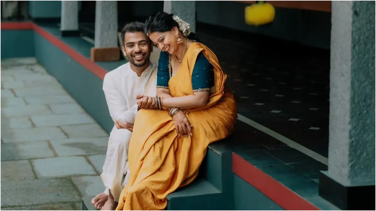 Photos: ಸದ್ದಿಲ್ಲದೇ ಕರಾವಳಿ ಸಂಪ್ರದಾಯದಂತೆ ದಾಂಪತ್ಯ ಜೀವನಕ್ಕೆ ಕಾಲಿಟ್ಟ ʻಜೋಡಿ ಹಕ್ಕಿʼ ಸೀರಿಯಲ್‌ ಖ್ಯಾತಿಯ ಚೈತ್ರಾ ರಾವ್‌ - Image 6