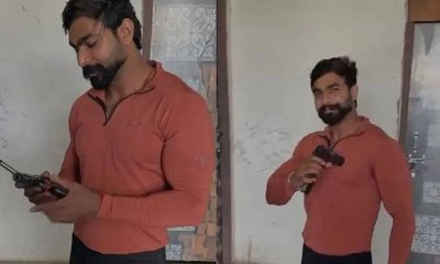 ಆಘಾತಕಾರಿ ದೃಶ್ಯ: ಎದೆಗೆ ಗುಂಡು ಹಾರಿಸಿಕೊಂಡು ಪ್ರಾಣ ಕಳೆದುಕೊಂಡ ಯುವಕ