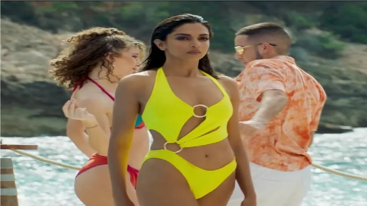 International Bikini Day: ಅಂತಾರಾಷ್ಟ್ರೀಯ ಬಿಕಿನಿ ದಿನ: ಬಿಕಿನಿಯಲ್ಲಿ ಮಿಂಚಿದ ಬಾಲಿವುಡ್‌ನ ಟಾಪ್‌ 10 ತಾರೆಯರು ಇವರು - Image 7