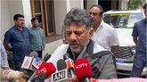 ʼಶಾಕ್‌ನಲ್ಲಿದ್ದೇನೆ...ʼ ಮಾಧ್ಯಮಗಳ ಮುಂದೆ ಬಿಕ್ಕಿ ಬಿಕ್ಕಿ ಅತ್ತ ಡಿಕೆಶಿ