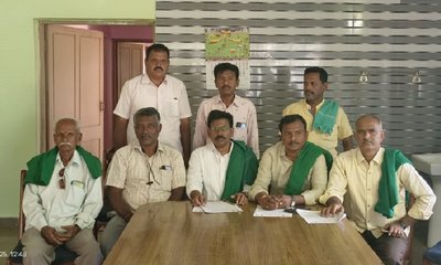 ಮೆಕ್ಕೆಜೋಳ ಖರೀದಿ ಕೇಂದ್ರಗಳನ್ನು ತೆರೆದು ರೈತರ ಹಿತ ಕಾಪಾಡಬೇಕು