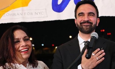 ಜೋಹ್ರಾನ್ ಮಮ್ದಾನಿ ಗೆಲುವಿಗೆ ತಾಯಿ ಮೀರಾ ನಾಯರ್ ಸಂಭ್ರಮ