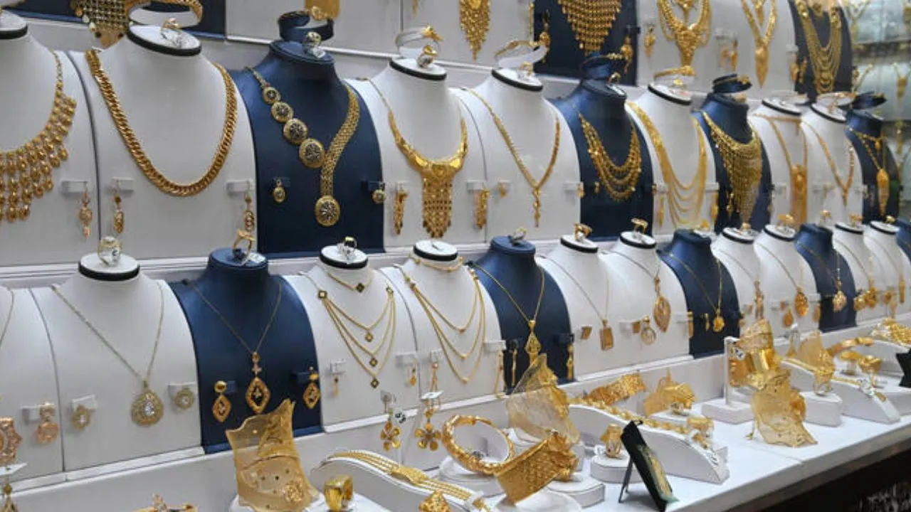 Baba Vanga’s prediction: ಮುಂದಿನ ವರ್ಷ ಚಿನ್ನ ಖರೀದಿ ಮಾಡಬಹುದೇ? ಬಾಬಾ ವಂಗಾ ಭವಿಷ್ಯವೇನು? - Image 3