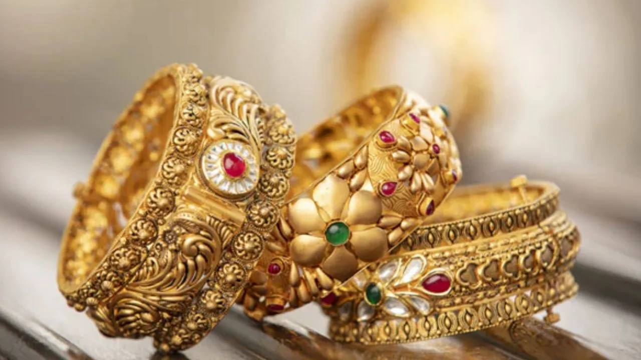 Baba Vanga’s prediction: ಮುಂದಿನ ವರ್ಷ ಚಿನ್ನ ಖರೀದಿ ಮಾಡಬಹುದೇ? ಬಾಬಾ ವಂಗಾ ಭವಿಷ್ಯವೇನು? - Image 4