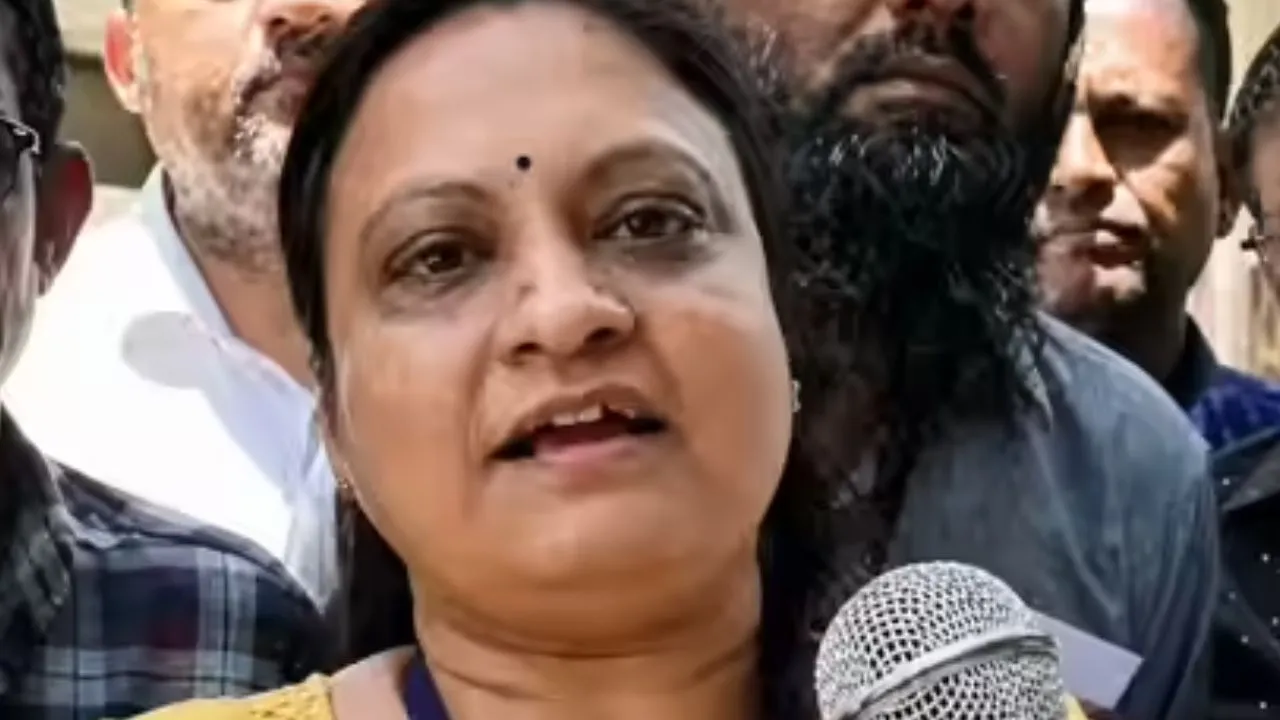 ಗುಜರಾತ್‌ನಲ್ಲೊಂದು ಅಪರೂಪದ ಘಟನೆ:  ಹಿಂದೂ ಮಹಿಳಾ ಅಭ್ಯರ್ಥಿಯನ್ನು ಗೆಲ್ಲಿಸಿದ ಮುಸ್ಲಿಂ ಮತದಾರರು