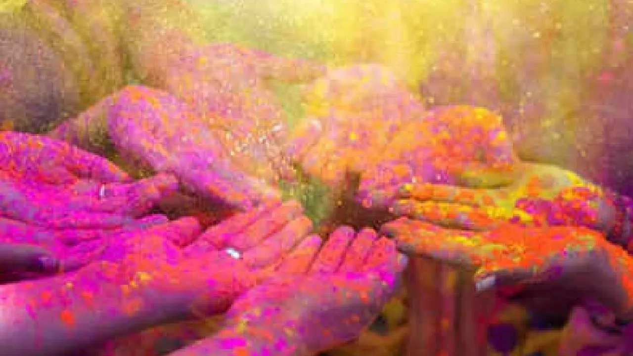 Holi 2025: ಬೆರೆತು ಬಾಳುವ ಸಂದೇಶವನ್ನು ನೀಡುವ ಹೋಳಿ ಹಬ್ಬ!