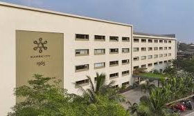 ಕ್ಲೌಡ್ ಫಾರೆಸ್ಟ್” ನ ಆರಂಭವು ಪ್ರಕೃತಿ-ಮೊದಲ ಜೀವನವನ್ನು ಪರಿಚಯಿಸುತ್ತದೆ