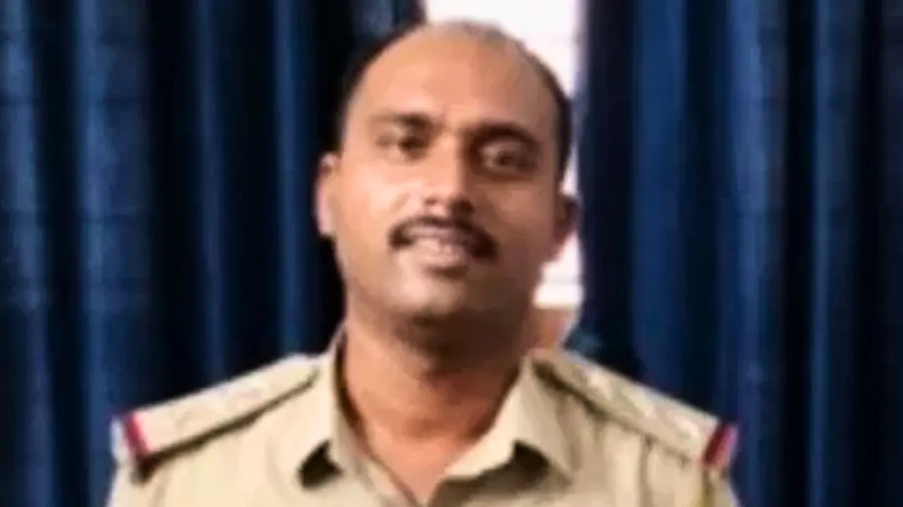 Inspector Suspend: ಪತಿಯನ್ನು ಬಂಧಿಸಿ ಪತ್ನಿಯನ್ನು ಮಂಚಕ್ಕೆ ಕರೆದ ಕೇಸ್:‌ ಇನ್‌ಸ್ಪೆಕ್ಟರ್‌ ಸಸ್ಪೆಂಡ್‌
