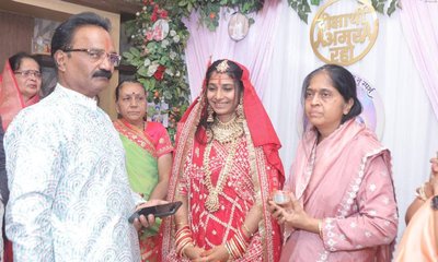 ಆಸ್ತಿಪಾಸ್ತಿ ತೊರೆದು ಸನ್ಯಾಸ ಸ್ವೀಕರಿಸಿದ ಇಂಜಿನಿಯರಿಂಗ್‌ ವಿದ್ಯಾರ್ಥಿನಿ