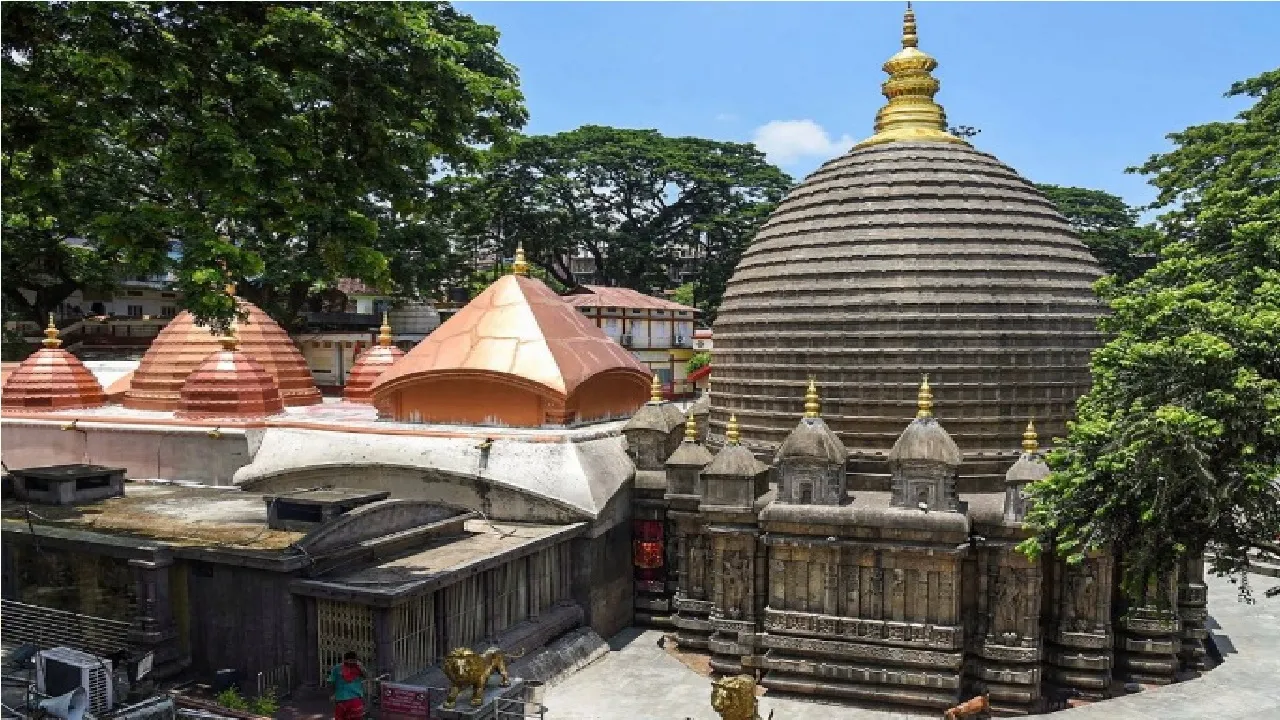 Tradition: ಪುರುಷರು ಈ 5 ದೇವಾಲಯಗಳಿಗೆ ಪ್ರವೇಶಿಸುವಂತಿಲ್ಲ - Image 1