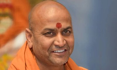 ವಿಜಯಪುರ ಪ್ರವೇಶ ನಿರ್ಬಂಧ ಪ್ರಶ್ನಿಸಿ ಸಲ್ಲಿಸಿದ ಕನೇರಿ ಶ್ರೀ ಅರ್ಜಿ ವಜಾ