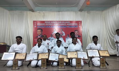 ಐದು ವಿದ್ಯಾರ್ಥಿಗಳಿಗೆ ಬ್ಲಾಕ್ ಬೆಲ್ಟ್ ಪ್ರದಾನ