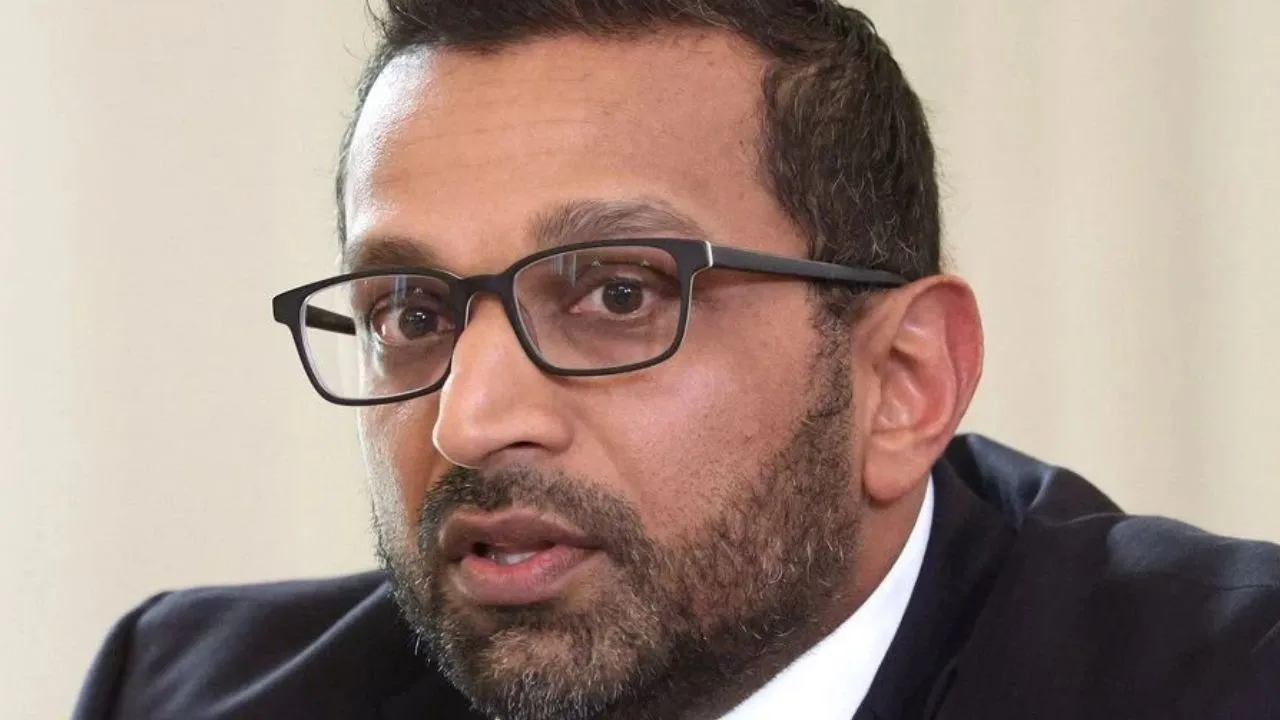 ಸಾರ್ವಜನಿಕ ಸ್ಥಳದಲ್ಲಿ ಮದ್ಯಪಾನ, ಮೂತ್ರ ವಿಸರ್ಜನೆ;  ಎಫ್‌ಬಿಐ ಮುಖ್ಯಸ್ಥ ಕಾಶ್‌ ಪಟೇಲ್‌ ಬಂಧನ