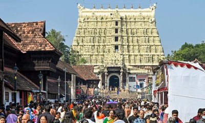 ವಿಶ್ವ ವಿಖ್ಯಾತ ಪದ್ಮನಾಭಸ್ವಾಮಿ ದೇಗುಲದಲ್ಲಿ ತಪ್ಪಿದ ಭಾರೀ ಅವಘಡ!