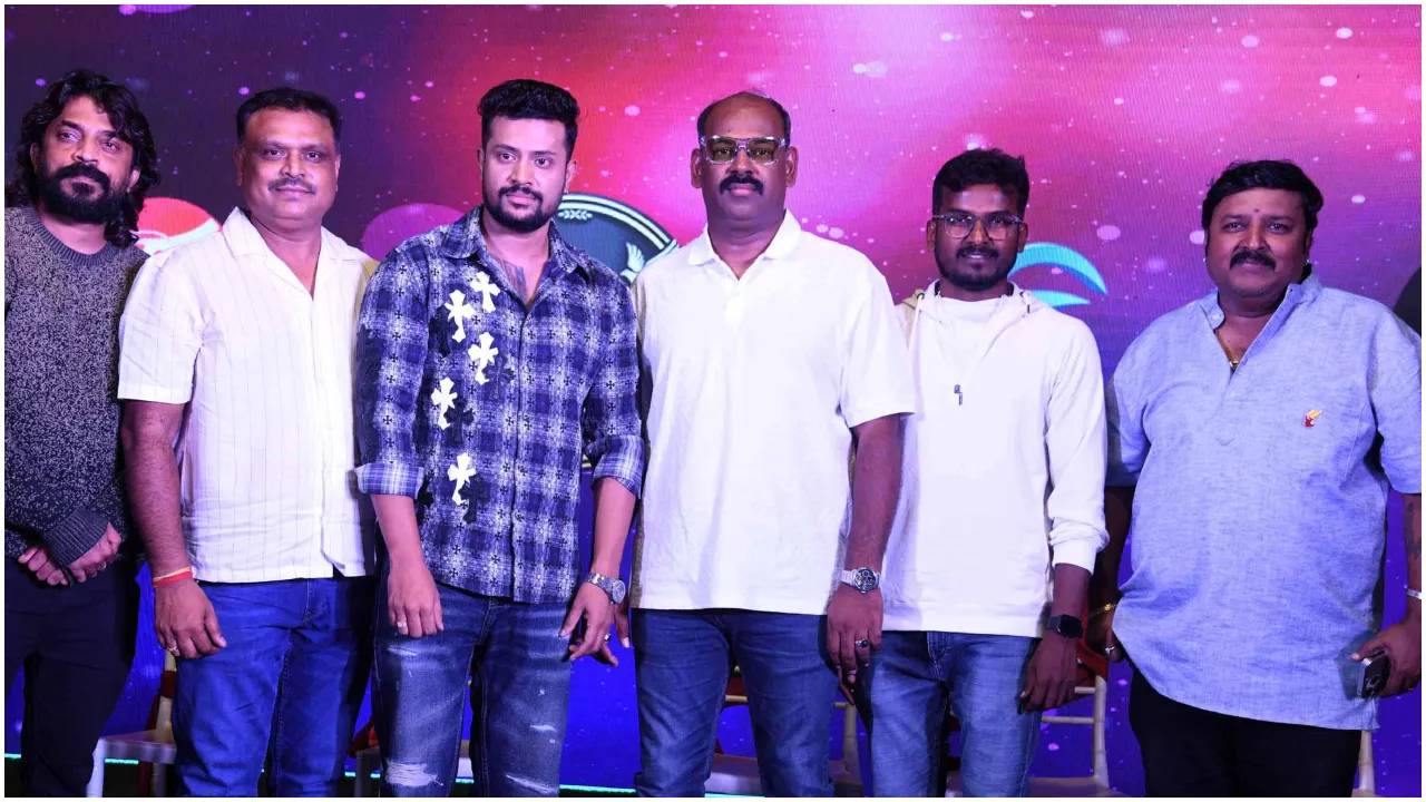 ʻಲೈಫ್ ಟುಡೆʼ ಚಿತ್ರದ ರೊಮ್ಯಾಂಟಿಕ್ ಹಾಡು ರಿಲೀಸ್ ಮಾಡಿದ ವಿ. ನಾಗೇಂದ್ರ ಪ್ರಸಾದ್; ‌ʻಇದು ಮತ್ತೊಂದು ಮುಂಗಾರು ಮಳೆ ಆಗಲಿದೆʼ ಎಂದ ಹೀರೋ ಕಿರಣ್