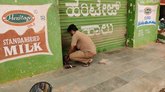 ವರ್ತಕರಿಗೆ ಬಿಸಿ ಮುಟ್ಟಿಸಿದ ಮುನ್ಸಿಪಾಲ್ ಕಮಿಷನರ್