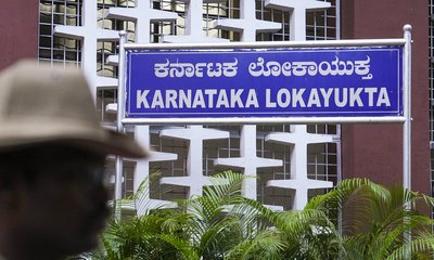 ಬೆಳ್ಳಂಬೆಳಿಗ್ಗೆ ಶಿರಸಿಯಲ್ಲಿ ಲೋಕಾಯುಕ್ತರ ಕಾರ್ಯಾಚರಣೆ