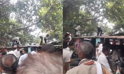 ಬೈಕ್‍ನಲ್ಲಿದ್ದ ಹಣದ ಚೀಲ ಎತ್ತಿಕೊಂಡ ಮಂಗ!