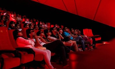 ಮಲ್ಟಿಪ್ಲೆಕ್ಸ್‌ಗಳ ಪರ ಸುಪ್ರೀಂ ತೀರ್ಪು, ಟಿಕೆಟ್‌ ದರದ ಬಗ್ಗೆ ಅಸಮಾಧಾನ