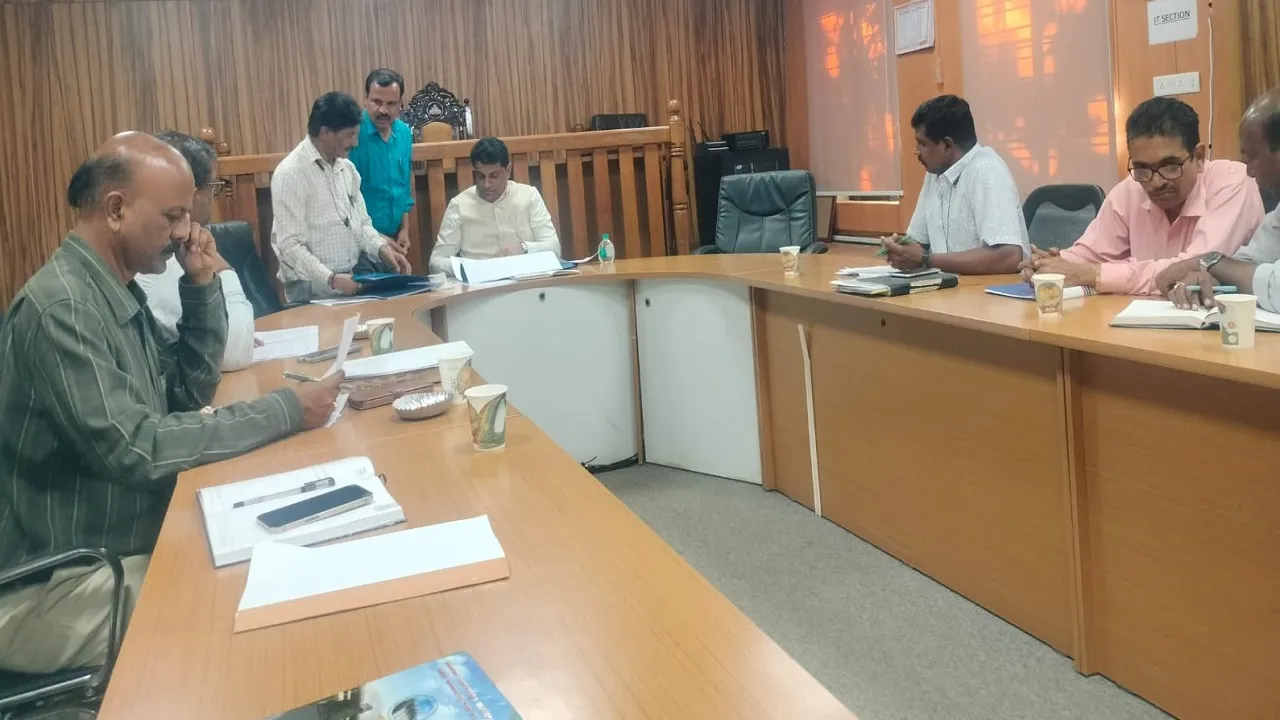 Yettinahole drinking water project: ಜಿಲ್ಲಾಧಿಕಾರಿಗಳಿಂದ ಎತ್ತಿನಹೊಳೆ ಯೋಜನೆಯ ಭೂಸ್ವಾಧೀನದ ಪ್ರಗತಿ ಪರಿಶೀಲನೆ