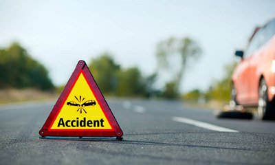 ಓವರ್ ಟೇಕ್ ಮಾಡಲು ಹೋಗಿ ಚಕ್ರದಡಿಗೆ ಸಿಲುಕಿ ಸ್ಕೂಟರ್ ಸವಾರ ಸಾವು