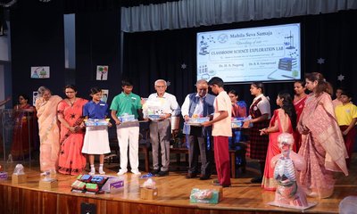 ಮಹಿಳಾ ಸೇವಾ ಸಮಾಜದಲ್ಲಿ ಆಧುನಿಕ ವಿಜ್ಞಾನದ ಸಮ್ಮಿಲನ