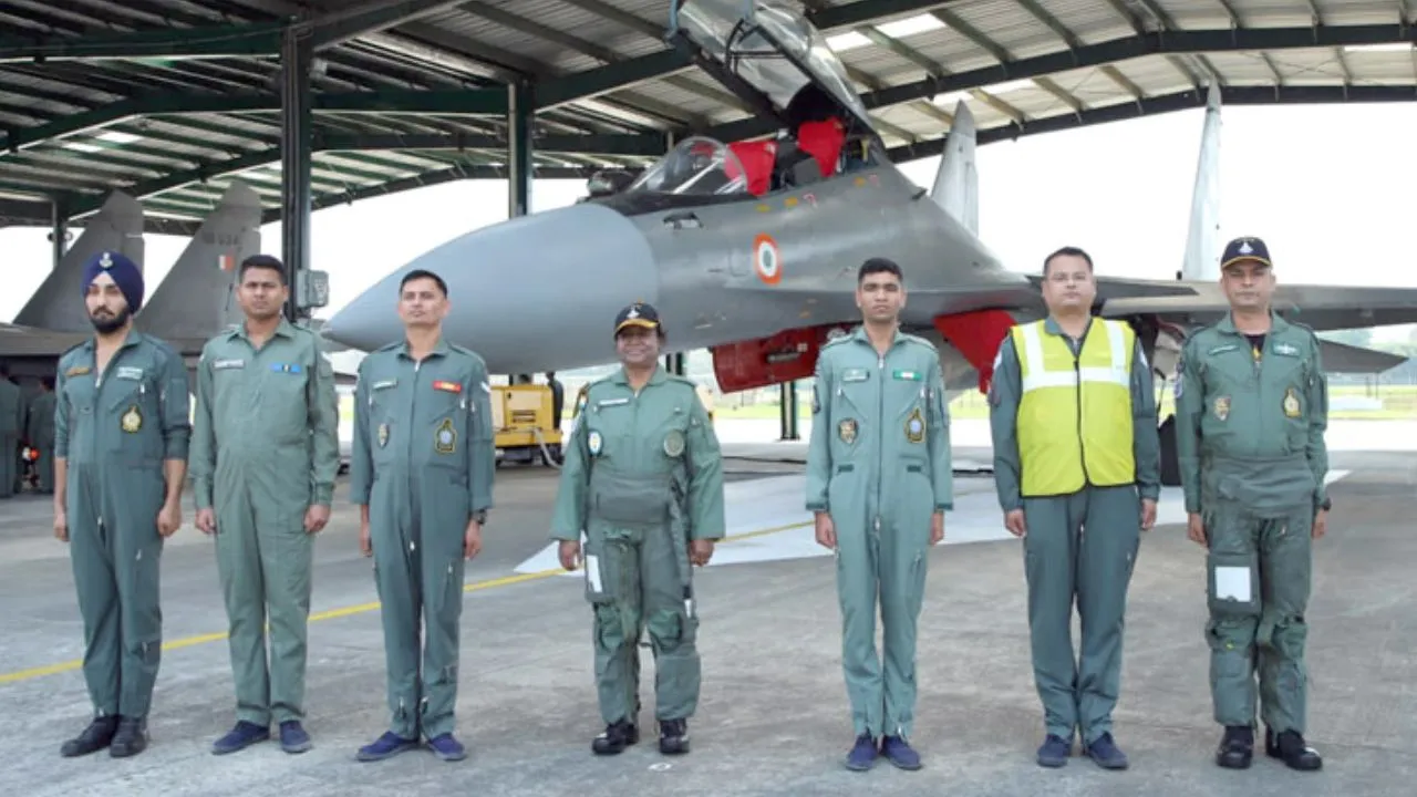 Fighter Jets: ಫೈಟರ್ ಜೆಟ್‌ಗಳಲ್ಲಿ ಹಾರಾಟ ನಡೆಸಿದ ಭಾರತೀಯ ನಾಯಕರು