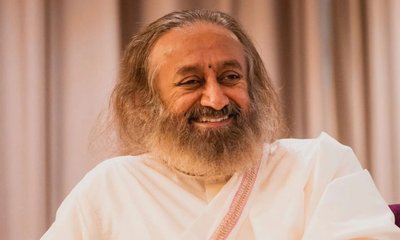 ರವಿಶಂಕರ್ ಗುರೂಜಿಗೆ ಬಿಗ್‌ ರಿಲೀಫ್‌; ಜಮೀನು ಒತ್ತುವರಿ ಕೇಸ್‌ ರದ್ದು