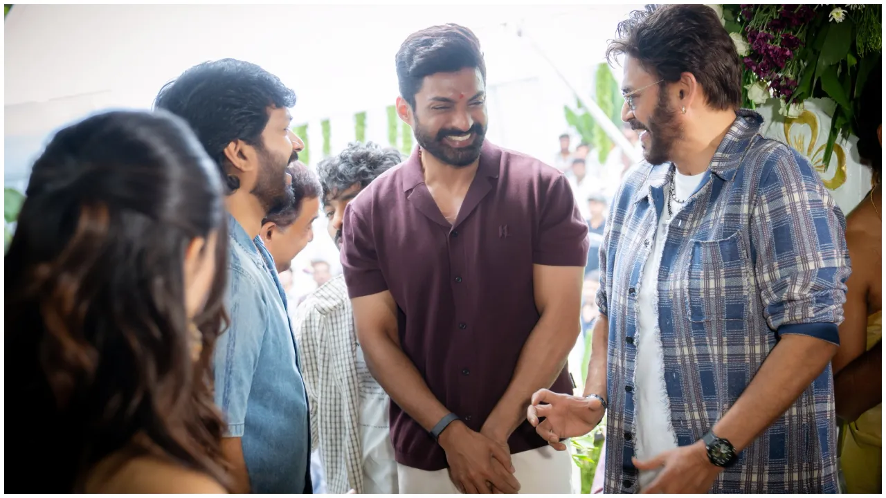 Photos: ʻವಿಕ್ಟರಿʼ ವೆಂಕಟೇಶ್ - ನಂದಮೂರಿ ಕಲ್ಯಾಣ್ ರಾಮ್ ಹೊಸ ಸಿನಿಮಾಗೆ ಮುಹೂರ್ತ; ನಾಯಕಿಯರಾಗಿ ಕೀರ್ತಿ‌ ಸುರೇಶ್ - ಕೃತಿ ಶೆಟ್ಟಿ - Image 1