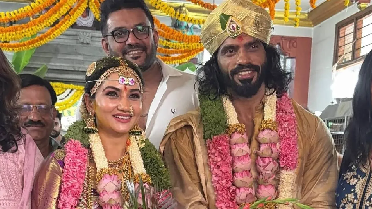 Amruthavarshini actress Rajini: ಜಿಮ್ ಟ್ರೈನರ್ ಅರುಣ್ ಜೊತೆ ನಟಿ ರಜಿನಿ ಮದುವೆ: ಫೋಟೋಸ್ ಇಲ್ಲಿದೆ! - Image 6