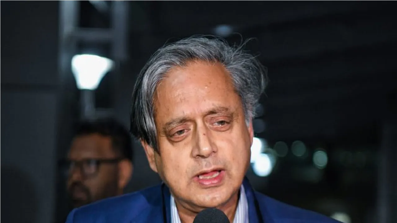 Operation Sindoor: ಭಾರತ-ಪಾಕ್ ನಡುವೆ ಡೊನಾಲ್ಡ್ ಟ್ರಂಪ್‌ ಮಧ್ಯಸ್ಥಿಕೆ ವಿಚಾರ; ಶಶಿ ತರೂರ್‌ ಖಡಕ್‌ ಪ್ರತಿಕ್ರಿಯೆ