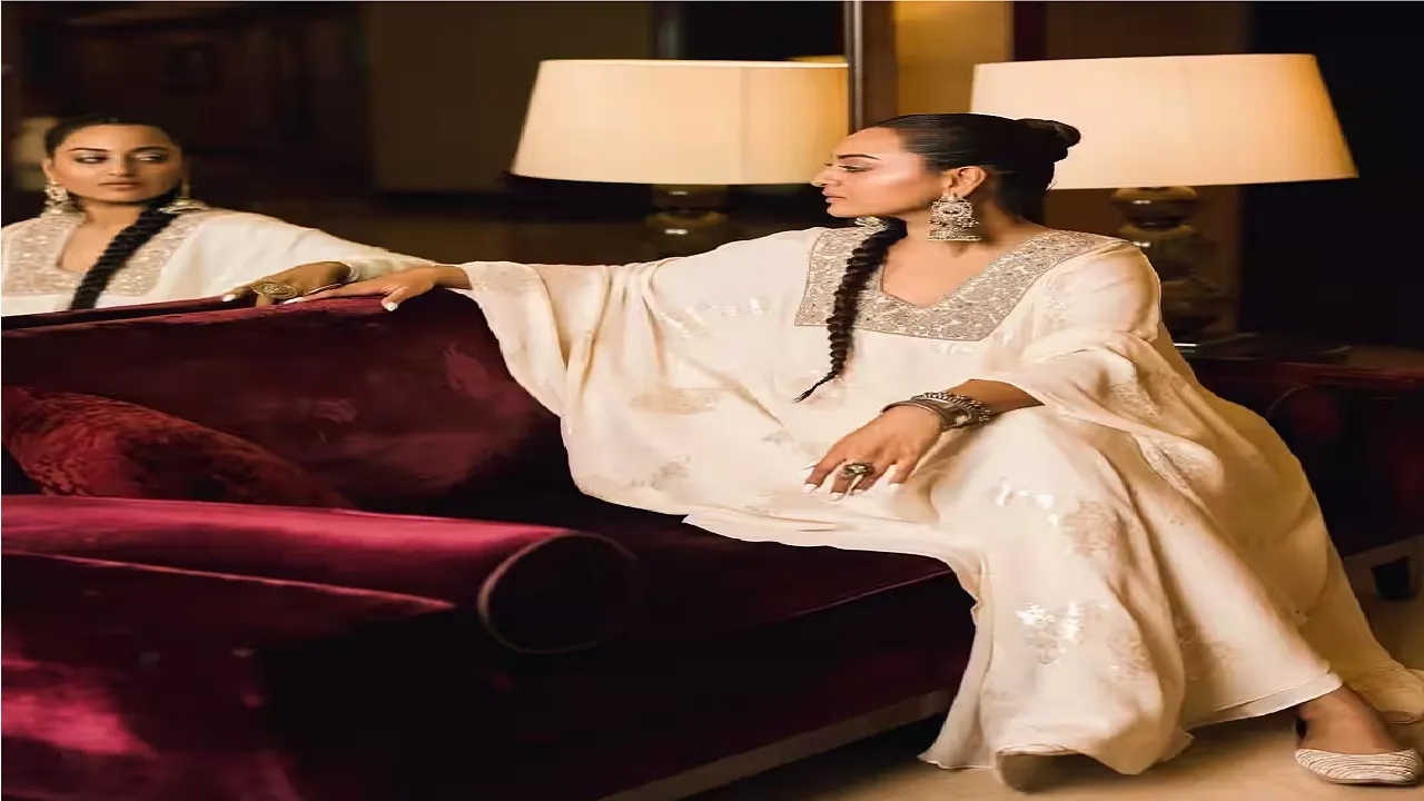Eid Fashion: ಬಾಲಿವುಡ್ ತಾರೆಯರ ಟ್ರೆಡೀಶನಲ್‌ ಲುಕ್‌ ಹೇಗಿದೆ ಗೊತ್ತಾ? ಈ ಫೋಟೋಸ್‌ ನೋಡಿ - Image 5
