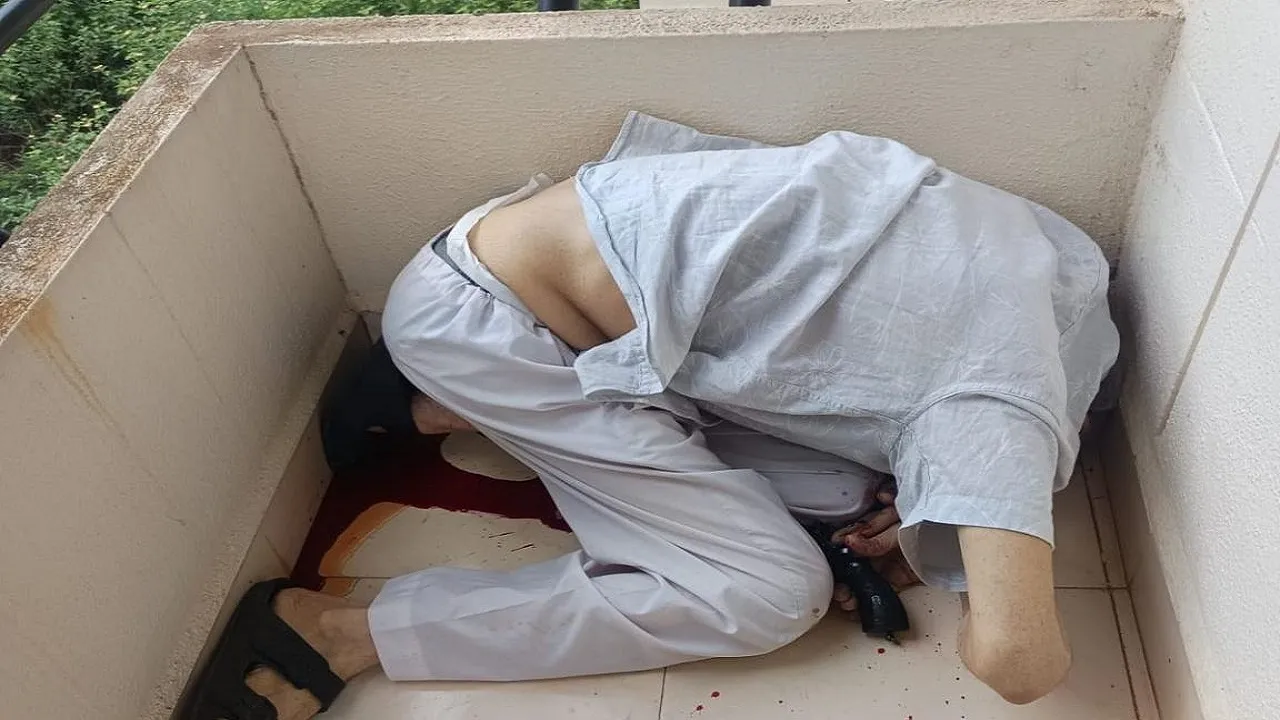 Doctor Self harming: ಕ್ಯಾನ್ಸರ್ ರೋಗದಿಂದ ಬಳಲುತ್ತಿದ್ದ ಹಿರಿಯ ವೈದ್ಯ ಗುಂಡು ಹಾರಿಸಿಕೊಂಡು ಆತ್ಮಹತ್ಯೆ
