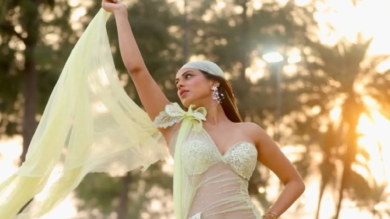 Star Fashion Review 2026: ಗಮನ ಸೆಳೆದ ನಿಯಾ ಶರ್ಮಾ ಸಮ್ಮರ್‌ ಡಿಸೈನರ್‌ವೇರ್‌ - Image 5