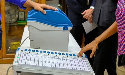 ನಾಳೆ ಮತದಾನಕ್ಕೆ ಸಜ್ಜಾದ ತಮಿಳುನಾಡು