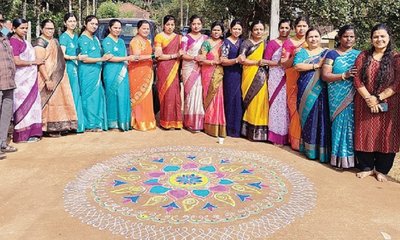 ಹೊನ್ನೇಸರದ ಪಿಎಂಶ್ರೀ ಸರಕಾರಿ ಪ್ರಾಥಮಿಕ ಶಾಲೆಯಲ್ಲಿ 22 ಜನ ಶಿಕ್ಷಕರು !