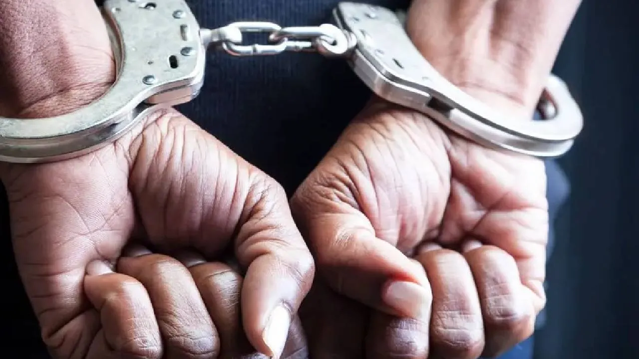 Viral Video: ಕನ್ನ ಹಾಕಲು ಹೋಗಿ ಭರ್ಜರಿ ಗೊರಕೆ ಹೊಡೆದು ನಿದ್ದೆ! ಖದೀಮನ ವಿಡಿಯೊ ನೋಡಿ