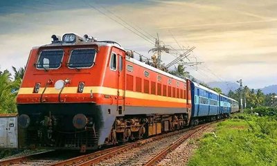 ಸಿಗರೇಟ್ ಖರೀದಿಸಲು ರೈಲನ್ನೇ ನಿಲ್ಲಿಸಿದ ಲೋಕೋ ಪೈಲಟ್