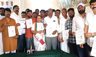 ಶಶಿ ಹುಲಿಕುಂಟೆಮಠ್ ಗೆಲುವಿಗೆ ಒಗ್ಗಟ್ಟಿನಿಂದ ಶ್ರಮಿಸಿ: ಯಲುವಳ್ಳಿ ರಮೇಶ್