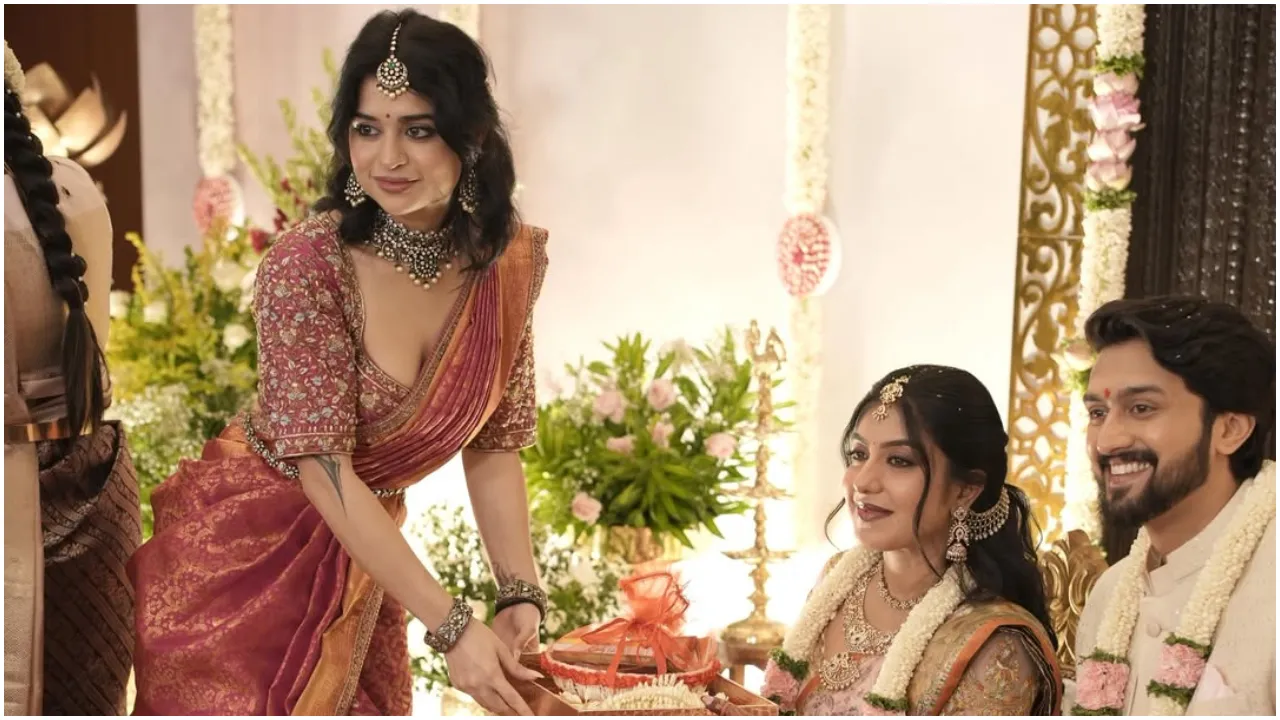 Photos: ಡಾಕ್ಟರ್‌ ಜೊತೆ ದಾಂಪತ್ಯ ಜೀವನಕ್ಕೆ ಕಾಲಿಡಲು ಸಜ್ಜಾದ ನಟ ನಿರಂಜನ್‌ ಸುಧೀಂದ್ರ; ಉಪೇಂದ್ರ ಕುಟುಂಬದಲ್ಲಿ ಮದುವೆ ಸಂಭ್ರಮ - Image 6