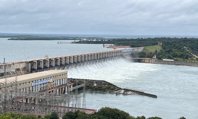 ಮುಖ್ಯಮಂತ್ರಿಗಳಿಂದ ಕೃಷ್ಣೆಗೆ ಬಾಗಿನ ಅರ್ಪಣೆ ?
