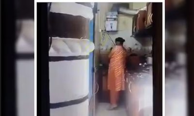ಪಾತ್ರೆಗಳ ಮೇಲೆ ಮೂತ್ರ ವಿಸರ್ಜಿಸಿದ ಮಹಿಳೆ- ವಿಡಿಯೊ ನೋಡಿ