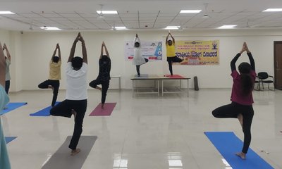 ನಂದಿ ವೈದ್ಯಕೀಯ ಕಾಲೇಜಿನಲ್ಲಿ ಯೋಗ ತರಬೇತಿ