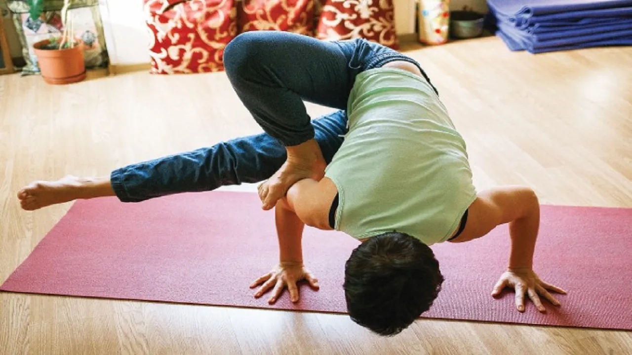 yoga pose 2 R